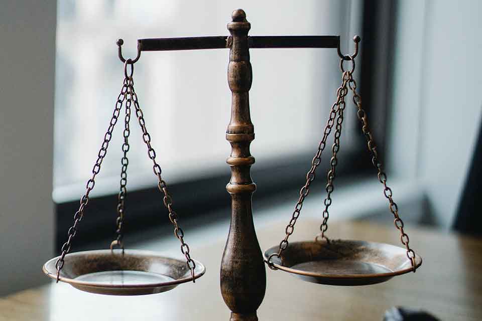 當鋪借款和銀行借款哪個好?利息、條件超詳細比較分析看這篇!